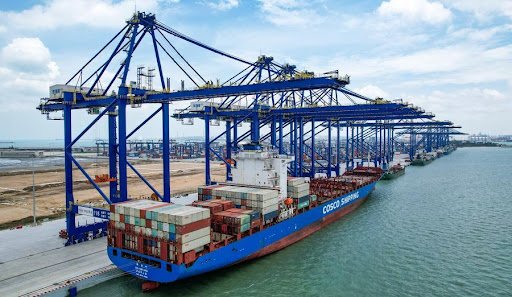 (251118) -- HAIKOU, Nov. 18, 2025 (Xinhua) -- A drone photo taken on May 27, 2025 shows a view of the Yangpu International Container Port in the Yangpu Economic Development Zone in Danzhou, south China's Hainan Province. (Xinhua/Yang Guanyu)